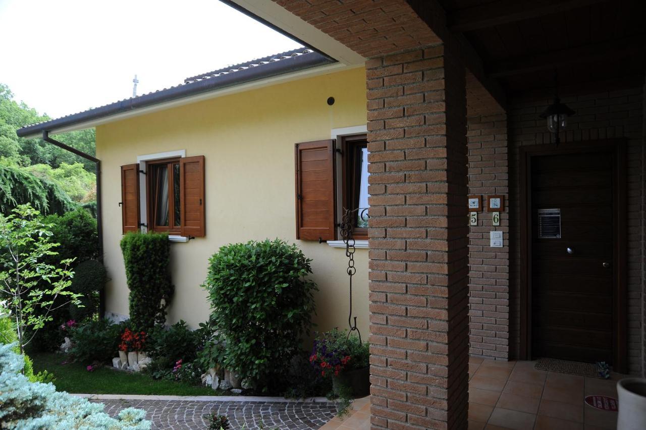 Affittacamere Fule Fontecchio Exterior foto